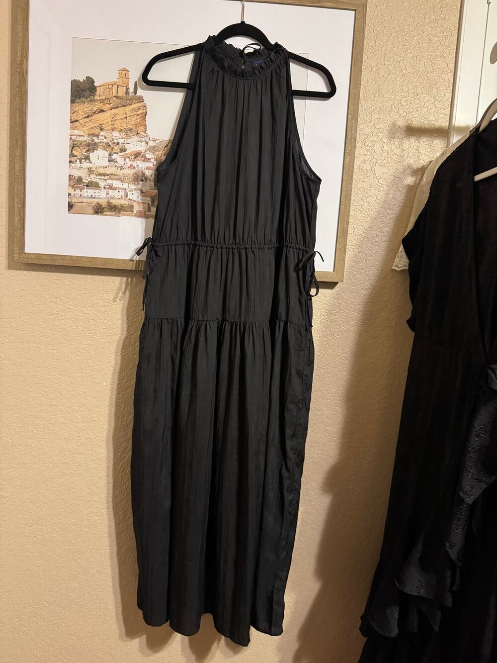 New Gap Black Ruffled Neck line Dress Maxi XL